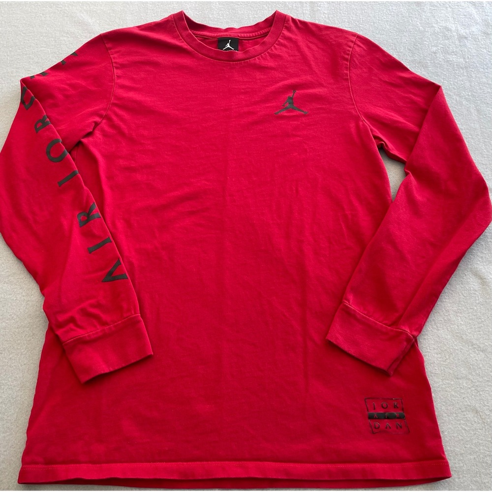 Jordan Mens Long Sleeve Graphic T-Shirt Red Black Jumpman Size M